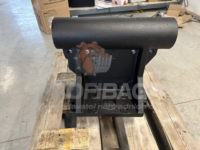 OBAL ZADNÍHO ZÁVĚSU JCB FASTRAC 32xx  331/29095 - OEM PRVOVÝROBA