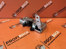 ZÁMEK KAPOTY JCB FASTRAC 826/10967 OEM ZÁMEK KAPOTY JCB FASTRAC 826/10967 OEM
