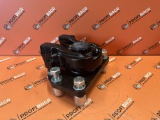 DRŽÁK PŘEDNÍHA BLATNÍKA PRAVÝ JCB FASTRAC 400/E4780 - ORIGINÁL DRŽÁK PŘEDNÍHA BLATNÍKA PRAVÝ JCB FASTRAC 400/E4780 - ORIGINÁL